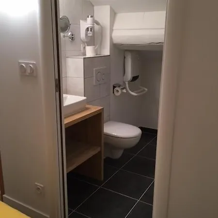Les Annexes De L'hotel Tete D'or *